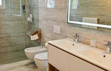 Tracadero Luxury Villa