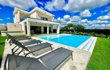 Estancia Flamboyanes – Villa nueva
